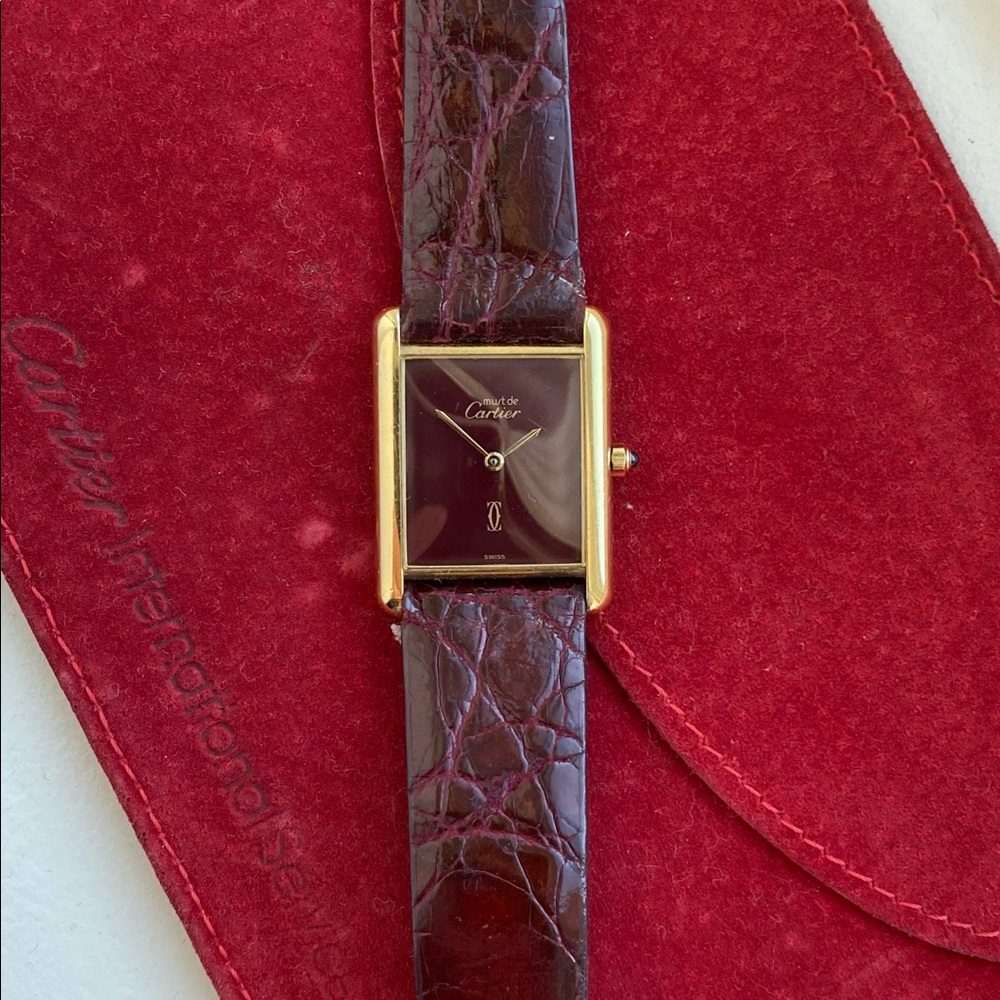 vintage must de cartier maroon/red dial Rare Dial Quarts Movement